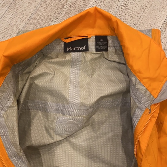 Marmot orange eco rain jacket windbreaker size MM.Unisex used condition - Picture 5 of 15
